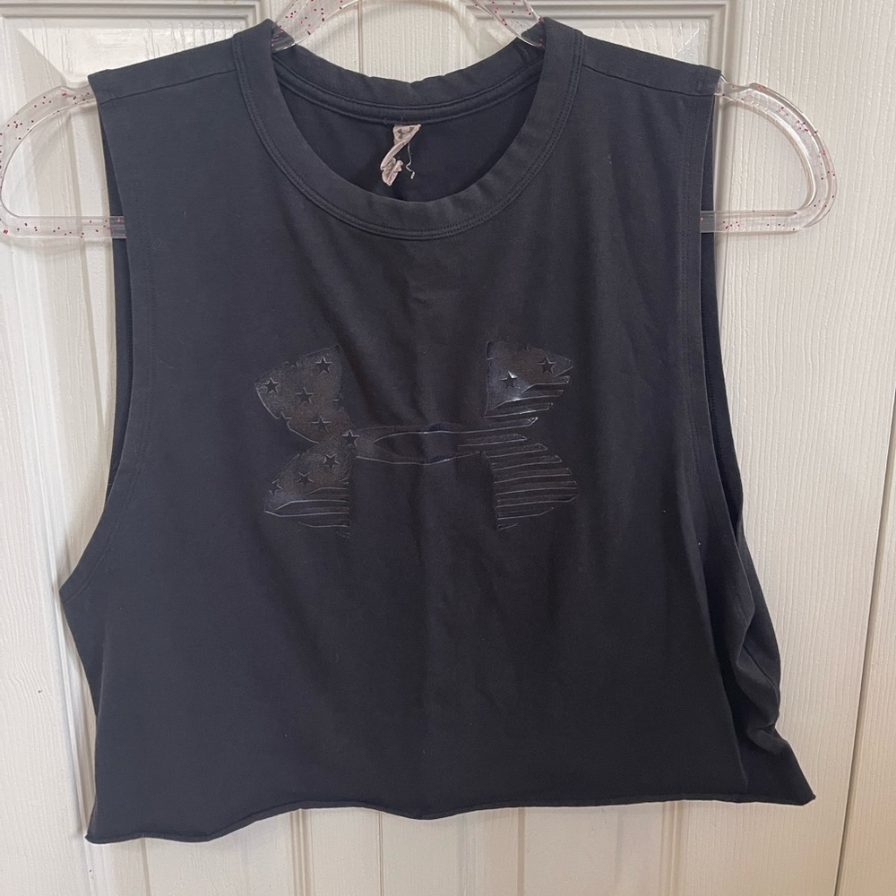 Under armour cropped tank